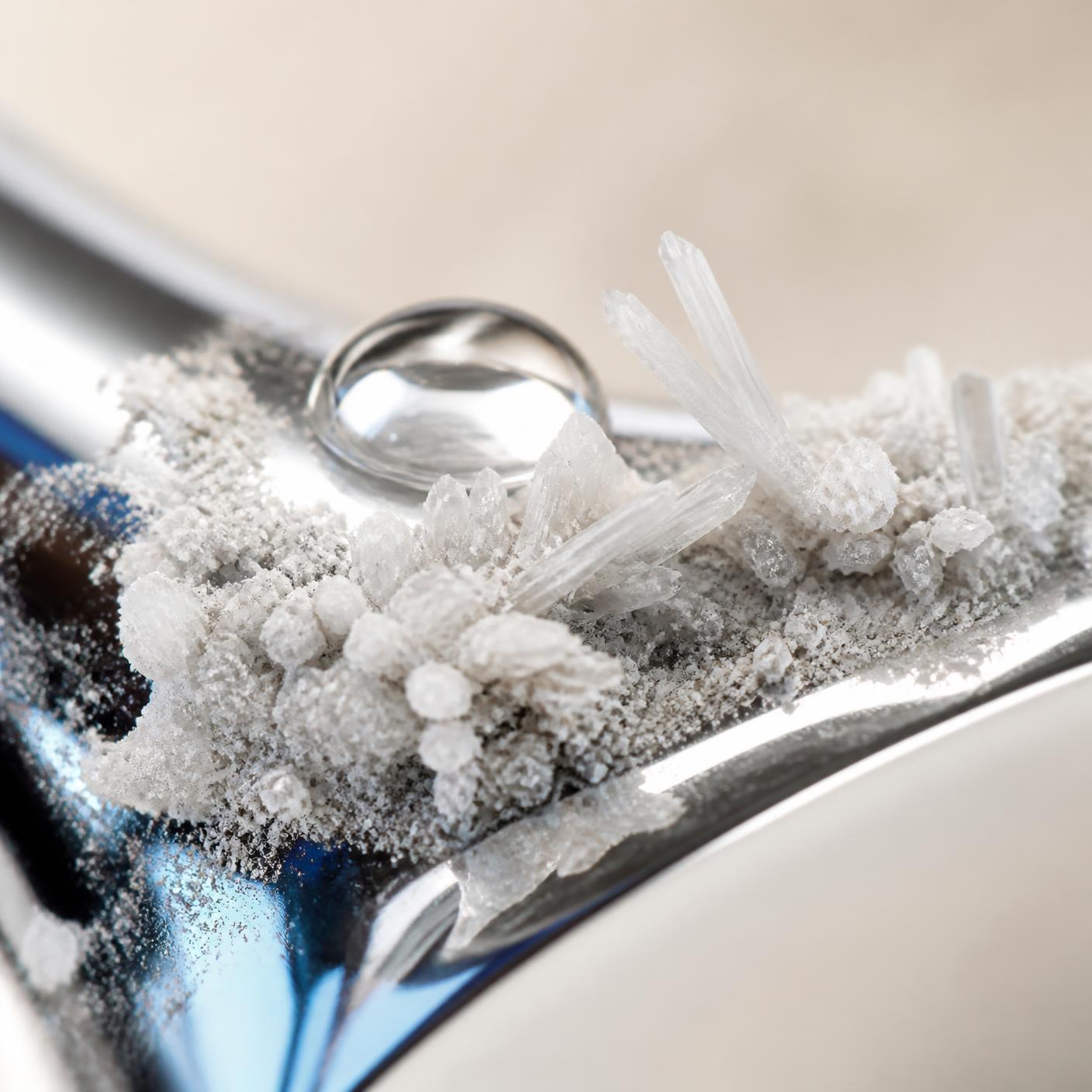 Macrophotographie de cristaux de calcaire.